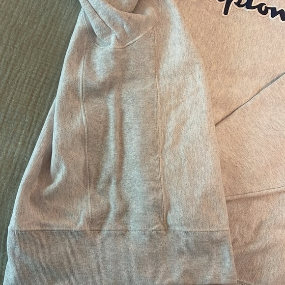 Champion sweatshirt- Size 2XL - Picture 3 of 5